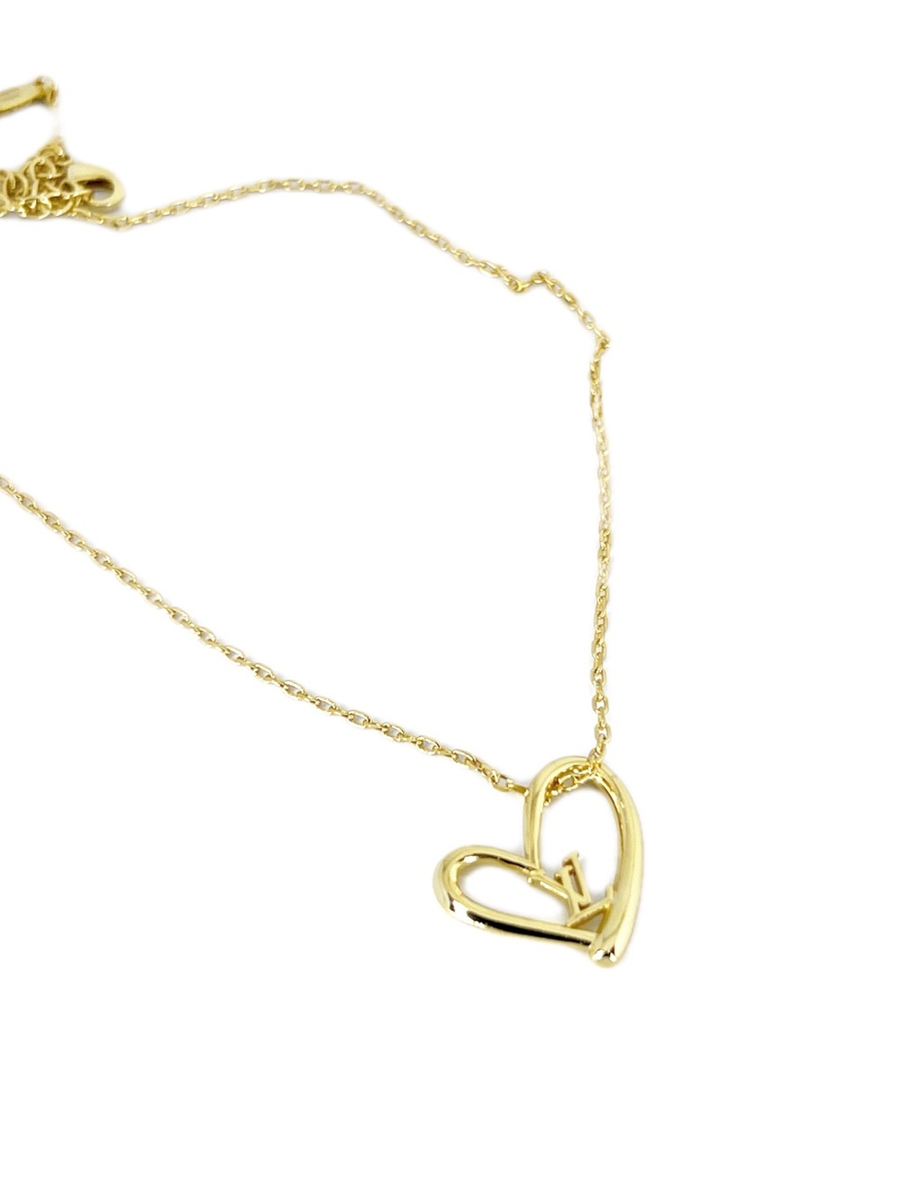 Gold Heart Pendant Necklace - Elegant Women's Jewelry